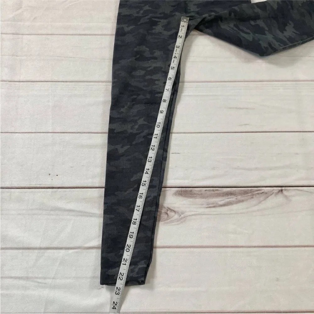 Spanx Women Gray Camouflage High Waisted Athletic Workout Leggings Size XS